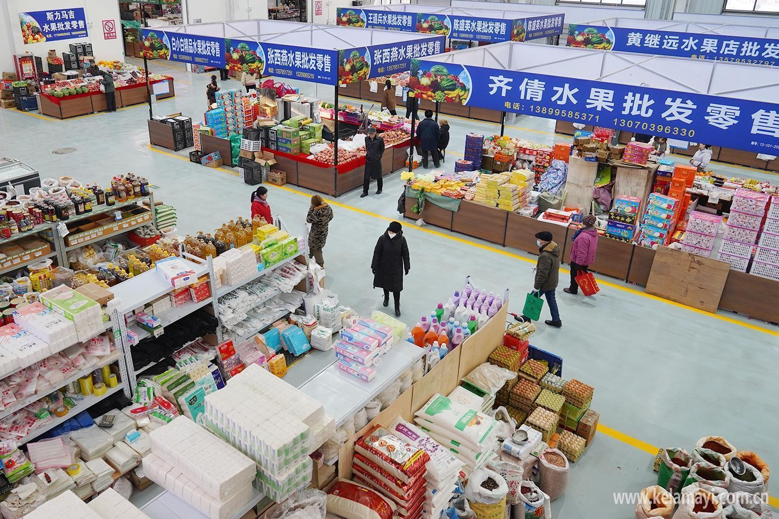 市農(nóng)副產(chǎn)品批發(fā)市場全面恢復(fù)營業(yè)，貨品充足保障供應(yīng)